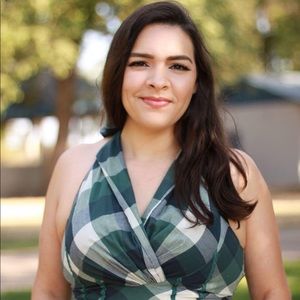 Meet your Posher, Mayra